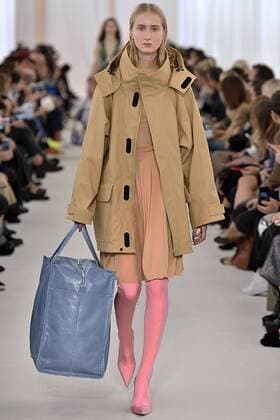 212065 Marineau Starface 2016-10-02 Paris France Paris Fashion Week. Défilé PAP Printemps-Eté 2017. BALENCIAGA. Editorial use only  Copyright: xMarineaux STAR_212065_030