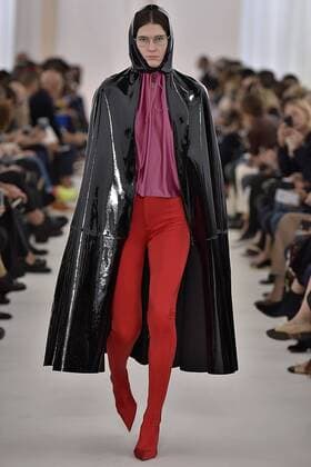 212065 Marineau Starface 2016-10-02 Paris France Paris Fashion Week. Défilé PAP Printemps-Eté 2017. BALENCIAGA. Editorial use only  Copyright: xMarineaux STAR_212065_065