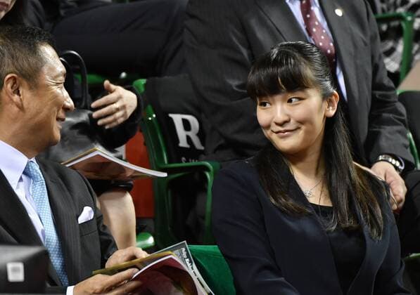 October 3, 2016, Tokyo, Japan - Japanese Princess Mako, right, watches a tennis match during the Japan Open Tennis Championships at Tokyos Ariake Colosseum on Monday, October 3, 2016. The princess, a grand daughter of Emperor Akihito, is the honorary president of the Japan Tennis Association.  (ayfa017769)
