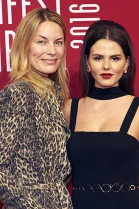 Petra Hultgren van de Voort und Ruby O. Fee bei der Premiere von Zazy auf dem 24. Filmfest Hamburg 2016 im Cinemaxx am Dammtor. Hamburg, 01.10.2016 Foto:xgbrcix xFuturexImage