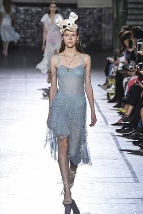 212078 Marineau Starface 2016-10-02 Paris France Paris Fashion week. Pret-a-porter printemps-ete 2017. Defile John Galliano. John Galliano , spring -summer 2017Paris, France Paris Fashion week. Ready-to-wear spring-summer 2017 Defile John Galliano Editorial Use Only  Copyright: xMarineaux STAR_212078_031