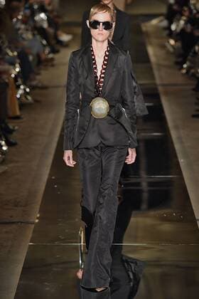 212080 Marineau Starface 2016-10-02 Paris France Paris Fashion week. Pret-a-porter printemps-ete 2017. Defile Givenchy.Paris Fashion week. Ready-to-wear spring-summer 2017 Defile Givenchy. Givenchy, spring-summer 2017 Paris, France Editorial Use Only _sans_perso  Copyright: xMarineaux STAR_212080_007