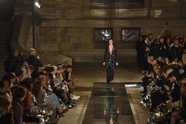 212080 Marineau Starface 2016-10-02 Paris France Paris Fashion week. Pret-a-porter printemps-ete 2017. Defile Givenchy.Paris Fashion week. Ready-to-wear spring-summer 2017 Defile Givenchy. Givenchy, spring-summer 2017 Paris, France Editorial Use Only _sans_perso  Copyright: xMarineaux STAR_212080_088