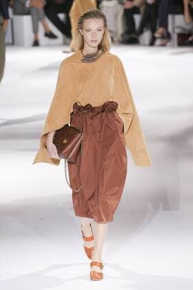 Paris Fashion Week - Stella McCartney Modenschau 212098 Marineau Starface 2016-10-03 Paris France Paris Fashion week. Pret-a-porter printemps-ete 2017. Defile Stella McCartney. Stella McCartney, spring-summer 2017 Paris, France Paris Fashion week. Ready-to-wear spring-summer 2017 Defile Stella McCartney. Editorial Use Only _sans_perso  Copyright: xMarineaux STAR_212098_010