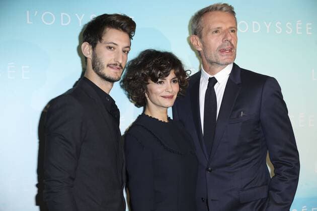 Premiere von l Odyssee in Paris - Pierre Niney Audrey Tautou and Lambert Wilson CELEBRITIES : Premiere l Odyssee - Paris - 03 10 2016 GwendolineLeGoff Panoramic 