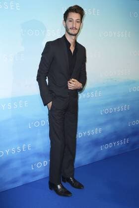 Premiere von l Odyssee in Paris - Pierre Niney CELEBRITIES : Premiere l Odyssee - Paris - 03 10 2016 GwendolineLeGoff Panoramic 