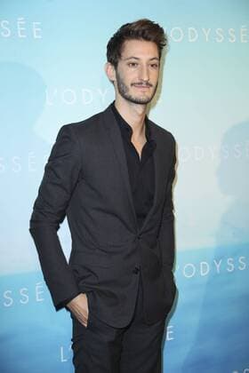 Premiere von l Odyssee in Paris - Pierre Niney CELEBRITIES : Premiere l Odyssee - Paris - 03 10 2016 GwendolineLeGoff Panoramic 