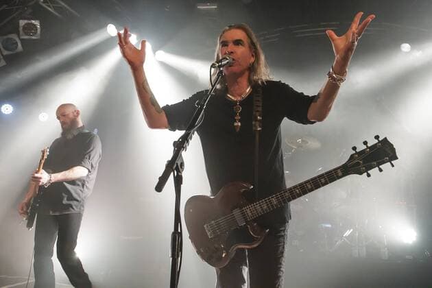 Die Musiker der britischen Band New Model Army stehen am 03. Oktober 2016 in der Markthalle in Hamburg auf der Bühne. Konzert - New Model Army in Hamburg
