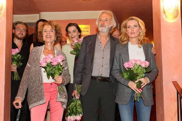 Irene Clarin, Maria Furtwaengler mit Mutter Kathrin Ackermann, Siemen Ruehaak, Theaterpremiere Gluecklich die Gluecklichen in der Komödie im Bayerischen Hof in Muenchen am 03.10.2016