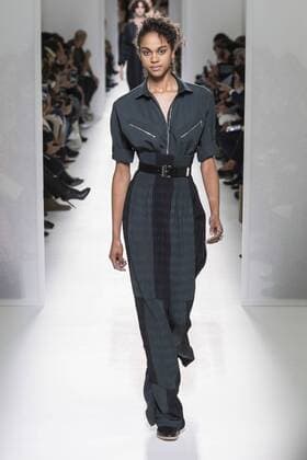 Paris Fashion Week - Hermes Modenschau 212128 Marineau Starface Paris France Paris Fashion Week. Défilé PAP Printemps-Eté 2017. HERMES. Editorial use only  Copyright: xMarineaux STAR_212128_038