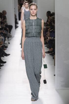 Paris Fashion Week - Hermes Modenschau 212128 Marineau Starface Paris France Paris Fashion Week. Défilé PAP Printemps-Eté 2017. HERMES. Editorial use only  Copyright: xMarineaux STAR_212128_046