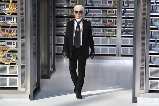 212139 Julien de Rosa Starface 2016-10-04 Paris France Paris Fashion Week. Défilé PAP Printemps-Eté 2017. CHANEL. Lagerfeld, Karl  Copyright: xJulienxdexRosax xStarfacex STAR_212139_038