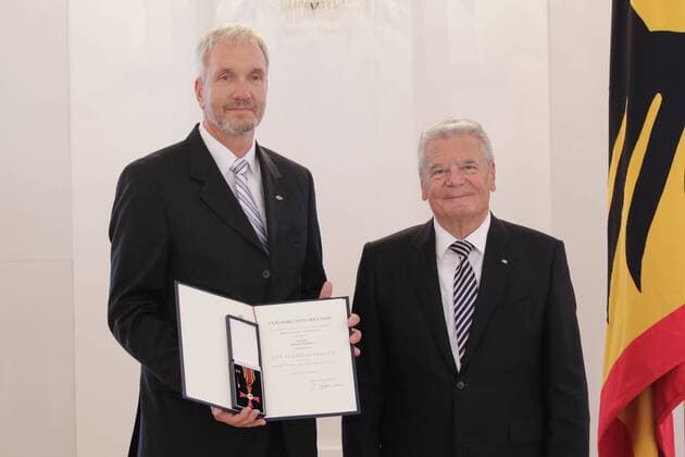 Berlin, Schloss Bellevue, Ansprache bei der Verleihung des Verdienstordens der Bundesrepublik Deutschland zum Tag der Deutschen Einheit, Foto: Bernd Wendt, Bundespräsident Joachim Gauck