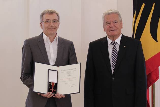 Berlin, Schloss Bellevue, Ansprache bei der Verleihung des Verdienstordens der Bundesrepublik Deutschland zum Tag der Deutschen Einheit, Foto: Dr. Michael Rediske, Reporter ohne Grenzen, Bundespräsident Joachim Gauck