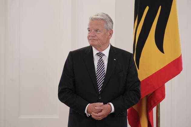 Berlin, Schloss Bellevue, Ansprache bei der Verleihung des Verdienstordens der Bundesrepublik Deutschland zum Tag der Deutschen Einheit, Foto: Bundespräsident Joachim Gauck
