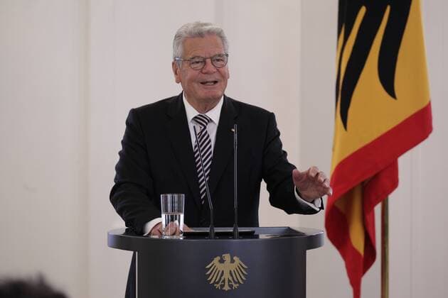 Berlin, Schloss Bellevue, Ansprache bei der Verleihung des Verdienstordens der Bundesrepublik Deutschland zum Tag der Deutschen Einheit, Foto: Bundespräsident Joachim Gauck