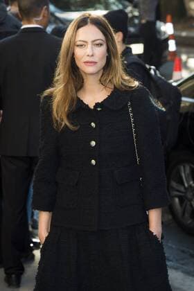 Anna Mouglalis CELEBRITIES : arrivals Chanel - Paris - 04 10 2016 JBAutissier Panoramic 