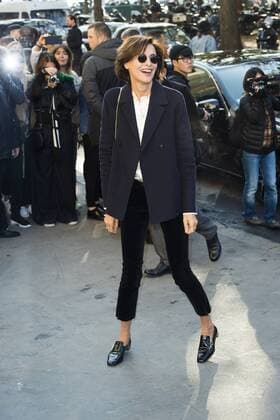 Ines de la Fressange CELEBRITIES : arrivals Chanel - Paris - 04 10 2016 JBAutissier Panoramic 