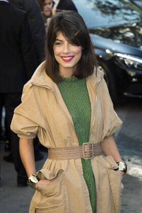 Alessandra Mastronardi CELEBRITIES : arrivals Chanel - Paris - 04 10 2016 JBAutissier Panoramic 