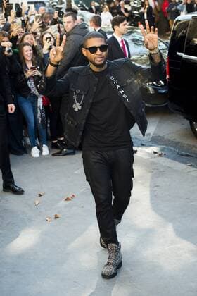 Usher CELEBRITIES : arrivals Chanel - Paris - 04 10 2016 JBAutissier Panoramic 