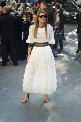 Anna Dello Russo CELEBRITIES : arrivals Chanel - Paris - 04 10 2016 JBAutissier Panoramic 