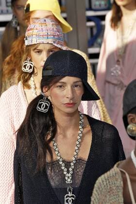 212146 Marineau Starface 2016-10-04 Paris France Paris Fashion week. Pret-a-porter printemps-ete 2017. Defile Chanel. Chanel, spring-summer 2017 Paris, France Paris Fashion week. Ready-to-wear spring-summer 2017 Defile Chanel Editorial Use Only _sans_perso  Copyright: xMarineaux STAR_212146_143