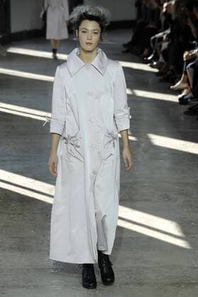 Paris Fashion Week - Agnes B. 212149 Marineau Starface 2016-10-04 Paris France Paris Fashion week. Pret-a-porter printemps-ete 2017. Defile Agnes B. Paris Fashion week. Ready-to-wear spring-summer 2017 Defile Agnes B. Agnès b., spring-summer 2017 Paris, France Editorial Use Only _sans_perso  Copyright: xMarineaux STAR_212149_039