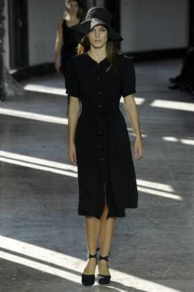 Paris Fashion Week - Agnes B. 212149 Marineau Starface 2016-10-04 Paris France Paris Fashion week. Pret-a-porter printemps-ete 2017. Defile Agnes B. Paris Fashion week. Ready-to-wear spring-summer 2017 Defile Agnes B. Agnès b., spring-summer 2017 Paris, France Editorial Use Only _sans_perso  Copyright: xMarineaux STAR_212149_044