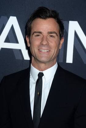 Justin Theroux arrives on the red carpet at The Girl on the Train New York Premiere at Regal E-Walk Stadium 13 on October 4, 2016 in New York City.  NYP20161004145 DENNISxVANxTINE