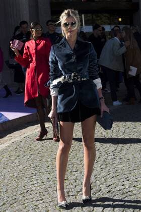 Lala Rudge - Prominente am Rande der Miu Miu Modenschau - Paris - 05 10 2016 JBAutissier Panoramic 