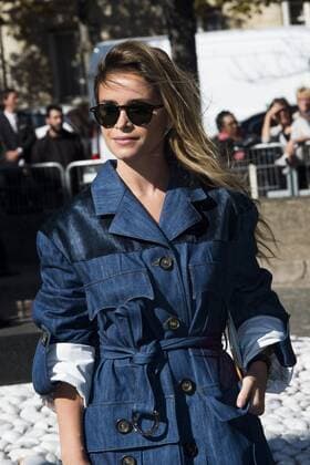 Miroslava Duma - Prominente am Rande der Miu Miu Modenschau - Paris - 05 10 2016 JBAutissier Panoramic 