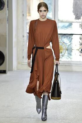 Paris Fashion Week - Louis Vuitton Modenschau 212179 Marineau Starface 2016-10-05 Paris France Paris Fashion week. Pret-a-porter printemps-ete 2017. Defile Louis Vuitton Louis Vuitton, spring-summer 2017 Paris, France Editorial Use Only _sans_perso  Copyright: xMarineaux STAR_212179_005