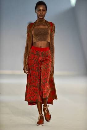 Minas Trend in Belo Horizonte - Faven Modenschau BELO HORIZONTE, MG - 05.10.2016: MINAS TREND OUTONO INVERNO 2017 - designer fashion show Faven by Natalia Person during the nineteenth edition of the Minas Trend - Autumn Winter 2017 held in Expominas in Belo Horizonte, MG. on the morning of Wednesday (05). x1211212x  MourãoxPanda