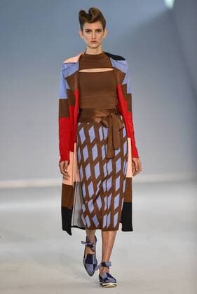 Minas Trend in Belo Horizonte - Faven Modenschau BELO HORIZONTE, MG - 05.10.2016: MINAS TREND OUTONO INVERNO 2017 - designer fashion show Faven by Natalia Person during the nineteenth edition of the Minas Trend - Autumn Winter 2017 held in Expominas in Belo Horizonte, MG. on the morning of Wednesday (05). x1211233x  MourãoxPanda