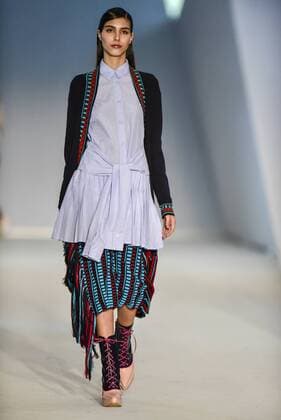 Minas Trend in Belo Horizonte - VictorDzenk Modenschau BELO HORIZONTE, MG - 05.10.2016: MINAS TREND OUTONO INVERNO 2017 - designer fashion show VictorDzenk during the nineteenth edition of the Minas Trend - Autumn Winter 2017 held in Expominas in Belo Horizonte, MG. on the morning of Wednesday (05). x1211345x  MourãoxPanda