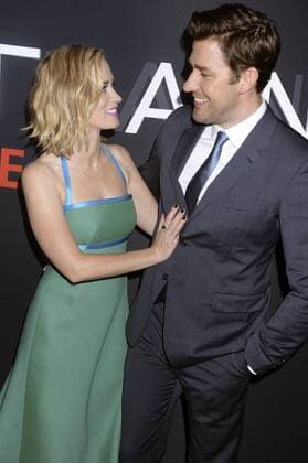 Emily Blunt mit Ehemann John Krasinski bei der Premiere des Kinofilms The Girl on the Train im Regal E-Walk Stadium 13. New York, 04.10.2016 Foto:xD.xVanxTinex xFuturexImage