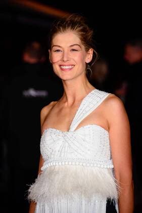 . 05 10 2016. London, United Kingdom. Rosamund Pike arrives at A United Kingdom Premier, Opening Night Gala of the 60th BFI London Film Festival.  xChrisxJosephx xi-Imagesx IIM-13558-0003