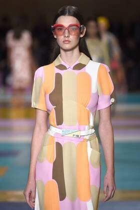 212207 Marineau Starface 2016-10-05 Paris France Paris Fashion week. Pret-a-porter printemps-ete 2017. Defile Miu Miu Miu Miu , spring -summer 2017 Paris, France Paris Fashion Week. Pret-a-porter Printemps-Eté 2017. Defile Miu Miu. Editorial Use Only _sans_perso  Copyright: xMarineaux STAR_212207_033