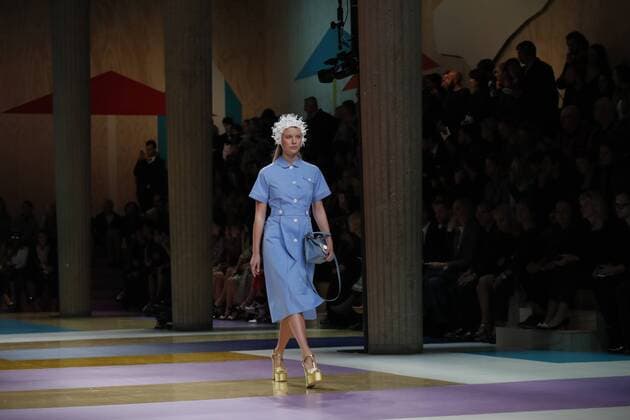 Paris Fashion Week - Miu Miu Modenschau 212207 Marineau Starface 2016-10-05 Paris France Paris Fashion week. Pret-a-porter printemps-ete 2017. Defile Miu Miu Miu Miu , spring -summer 2017Paris, France Paris Fashion Week. Pret-a-porter Printemps-Eté 2017. Defile Miu Miu. Editorial Use Only _sans_perso  Copyright: xMarineaux STAR_212207_057