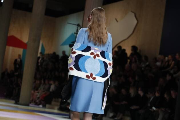 Paris Fashion Week - Miu Miu Modenschau 212207 Marineau Starface 2016-10-05 Paris France Paris Fashion week. Pret-a-porter printemps-ete 2017. Defile Miu Miu Miu Miu , spring -summer 2017Paris, France Paris Fashion Week. Pret-a-porter Printemps-Eté 2017. Defile Miu Miu. Editorial Use Only _sans_perso  Copyright: xMarineaux STAR_212207_058