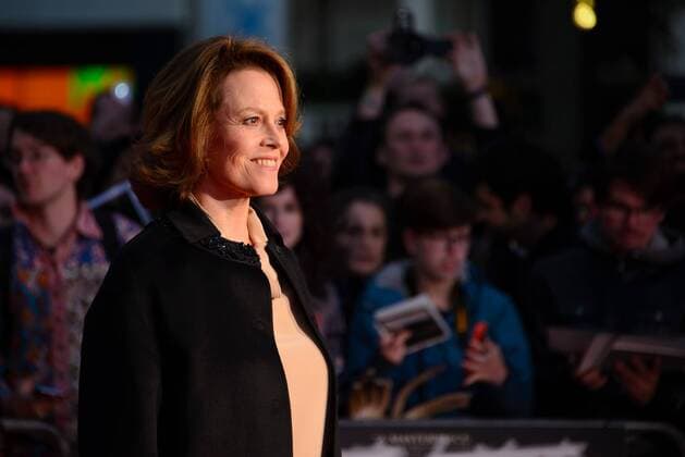 . 06 10 2016. London, United Kingdom. Sigourney Weaver arrives at the 60th BFI London Film festival A Monster Calls Premier.  xChrisxJosephx xi-Imagesx IIM-13564-0013