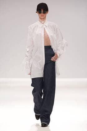 London Fashion Week - The Fun Affair Modenschau October 6, 2016 - London, United Kingdom - A model walks the runway at the The Fun Affair Show during London Fashion Spring Summer 17 collections at London Fashion Week 2016, In London, United Kingdom. London United Kingdom  - ZUMAn230