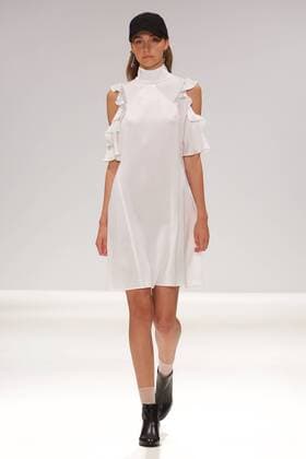 London Fashion Week - The Fun Affair Modenschau October 6, 2016 - London, United Kingdom - A model walks the runway at the The Fun Affair Show during London Fashion Spring Summer 17 collections at London Fashion Week 2016, In London, United Kingdom. London United Kingdom  - ZUMAn230