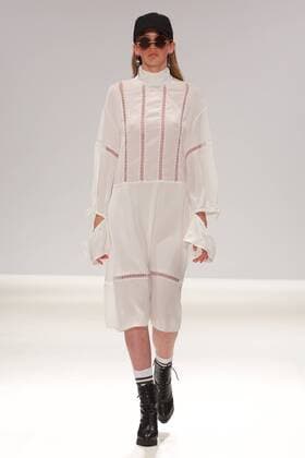 London Fashion Week - The Fun Affair Modenschau October 6, 2016 - London, United Kingdom - A model walks the runway at the The Fun Affair Show during London Fashion Spring Summer 17 collections at London Fashion Week 2016, In London, United Kingdom. London United Kingdom  - ZUMAn230