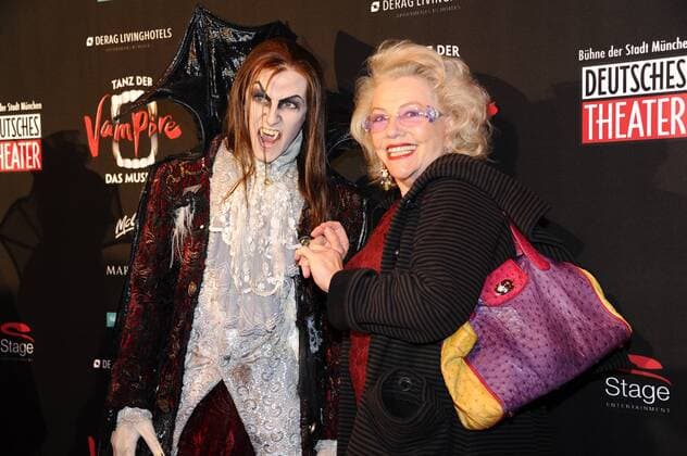 Veronika von Quast Premiere Tanz der Vampire Deutsche Theater Musical München 06. Oktober 2016