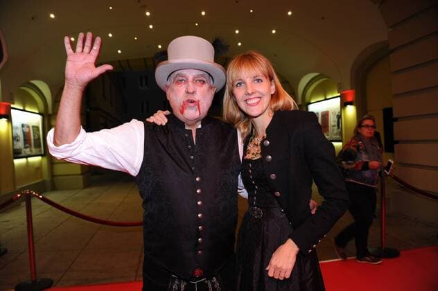 Bilder des Tages Axel Munz mit Tochter Nina Premiere Tanz der Vampire Deutsche Theater Musical München 06. Oktober 2016