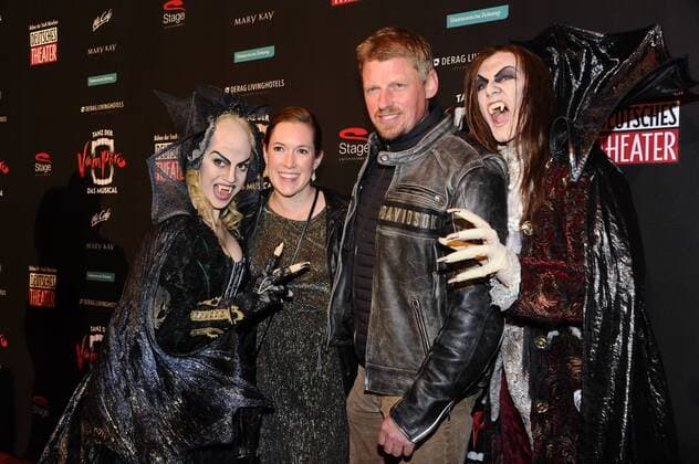 Martin Gruber mit Ehefrau Corinna Premiere Tanz der Vampire Deutsche Theater Musical München 06. Oktober 2016