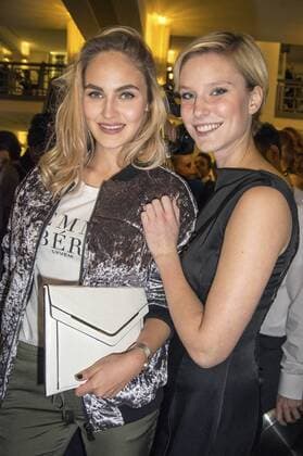 Elena Carriere und Kim Hnizdo bei der Weltpremiere von The One Grand Show im Friedrichstadt-Palast. Berlin, 06.10.2016 Foto:xK.xWernerx xFuturexImage