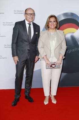 Stefan Schulze-Hausmann und Maria Teresa von Luxemburg beim festlichen Lunch zur Verleihung des Ehrenpreises 2016 des Deutschen Nachhaltigkeitspreises an Ban Ki-moon im Emporio Tower. Hamburg, 07.10.2016 Foto:xgbrcix xFuturexImage