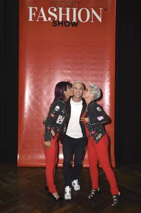 Julian David mit Designerinnen von LLVIP bei der 6. Secret Fashion Show in der Alten Kongresshalle. München, 07.10.2016 Foto:xP.xSchönbergerx xFuturexImage
